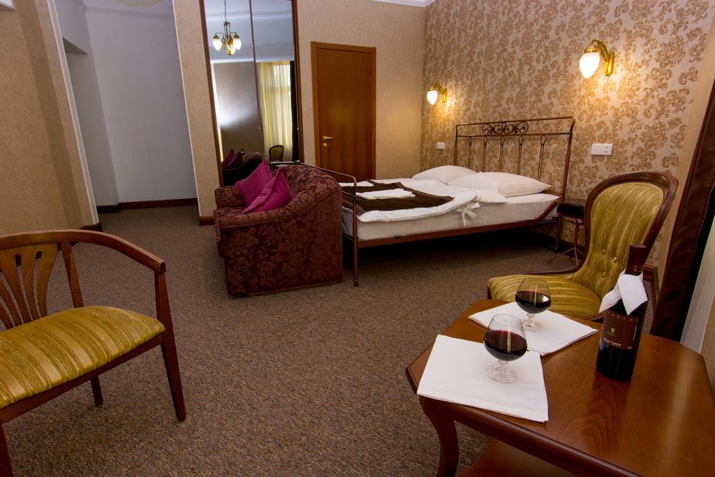 Boutique Hotel Villa Mtiebi Тбілісі Екстер'єр фото